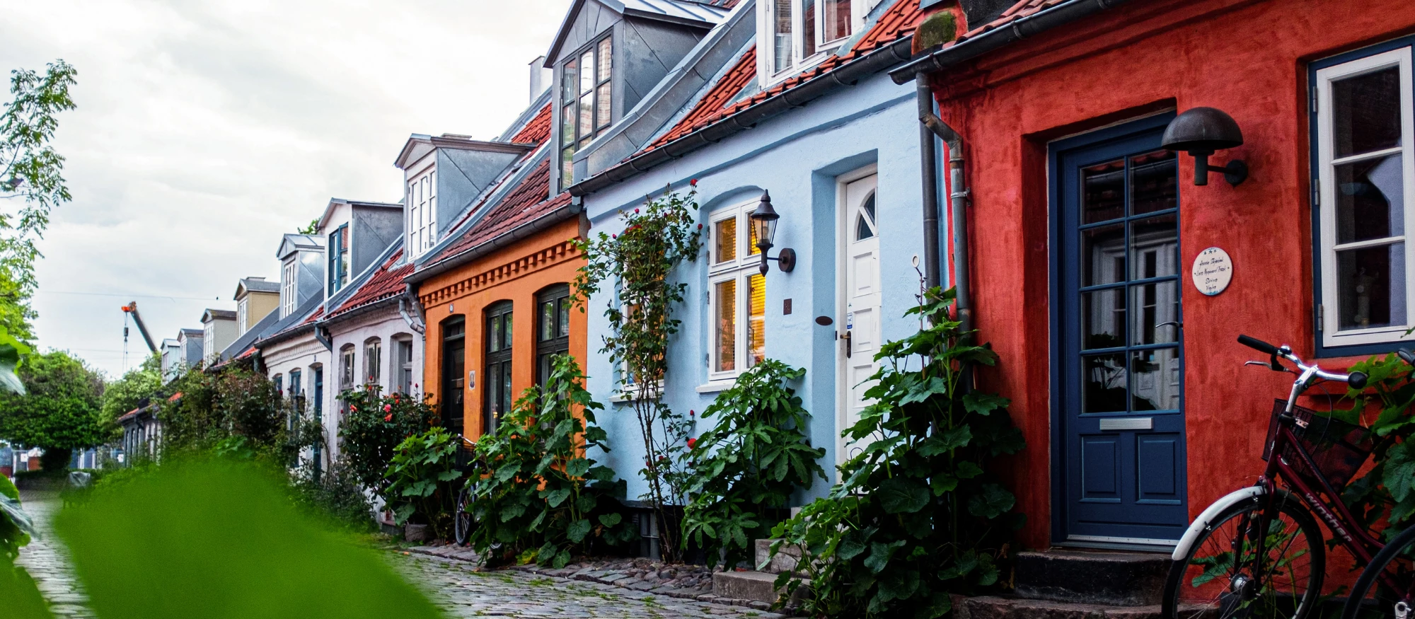 Forskelligt farvet rækkehuse