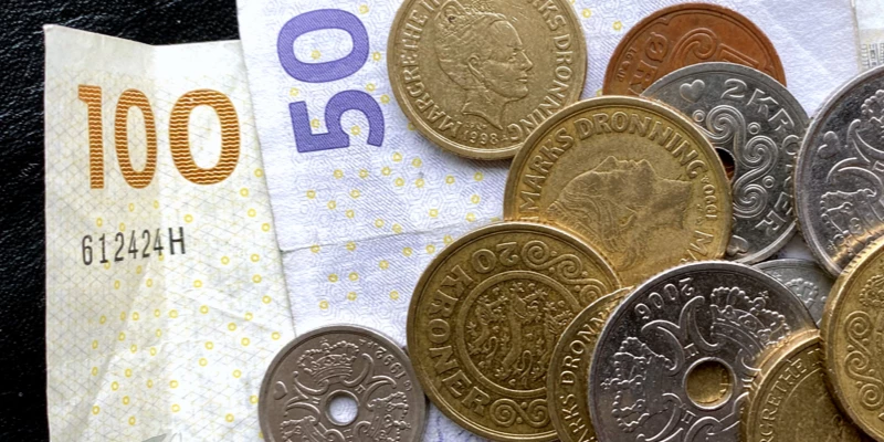 Danske pengesedler og mønter